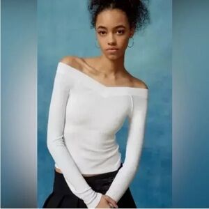 BDG  size Medium nwot Elegant Off-Shoulder White top